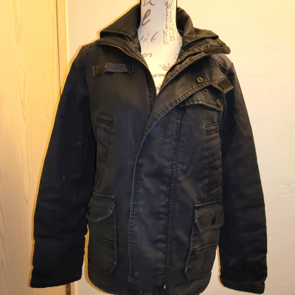 G-Star Men's Medium military style jacket.  Black charcoal faded jacket.